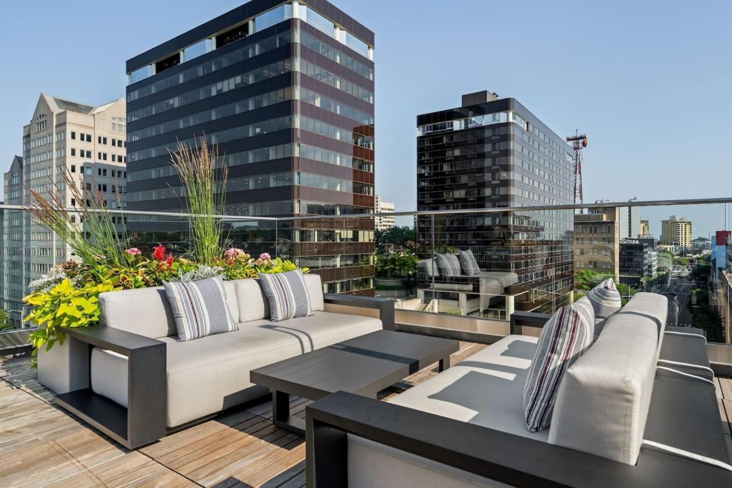 Luxury Apartments By Hyatus At The Asher Stamford Exterior photo